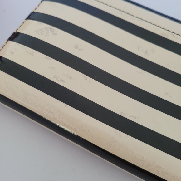 KATE SPADE Wellesley Neda Zip Around Wallet Black White Stripped Large Logo - Picture 11 of 11